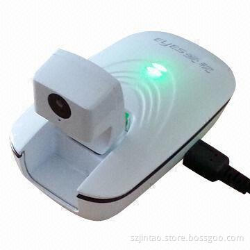Internet IP Camera with Built-in USB Port, Can View Image Through iPad or iPhone or Smartphone